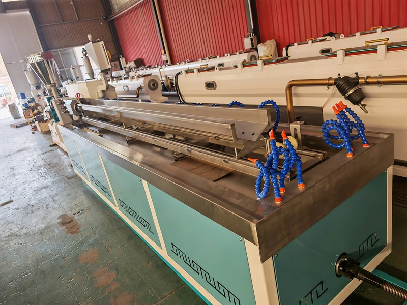 How do you troubleshoot melt fracture and surface roughness in ABS profile extrusion