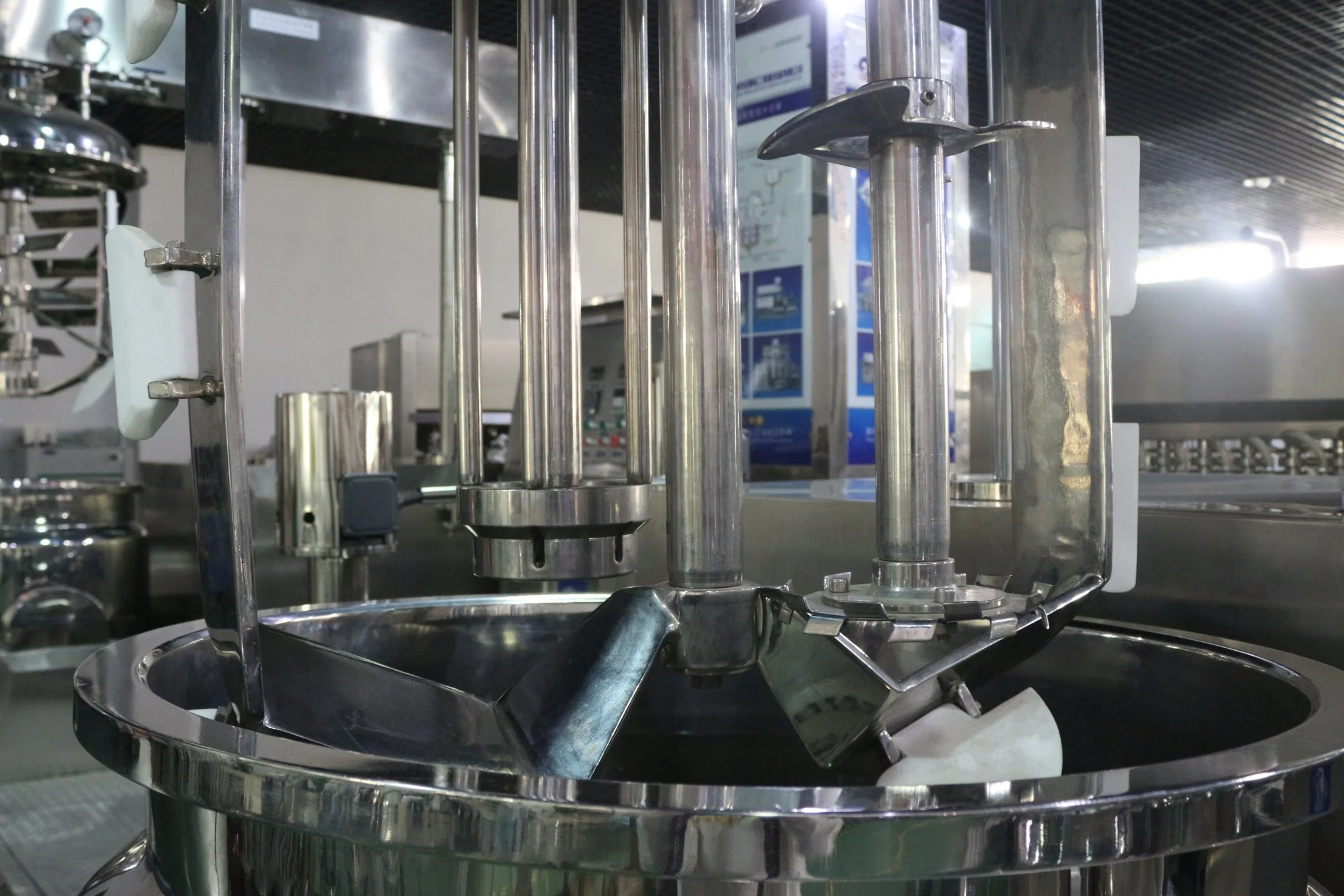 Facial Cleanser Emulsification Vacuum Mixer for High Viscous Liquid