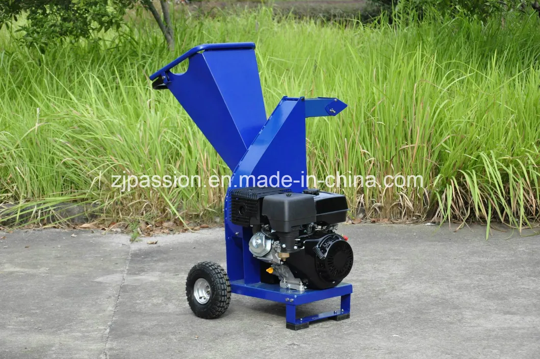 Tree Cutting Machine Self-Propelled Wood Chipper